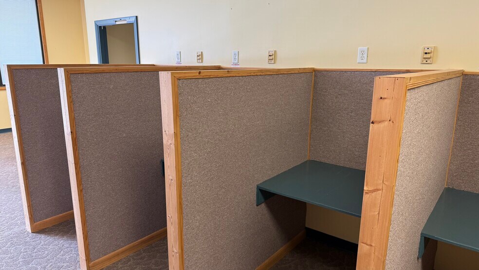 More Photos Of 5144-5174 College Corner Pike, Oxford Freestanding For Lease