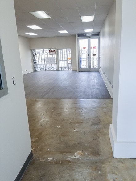 More Photos Of 3014 W Pico Blvd, Los Angeles Storefront Retail Residential For Sale