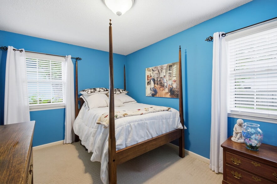More Photos Of 17-19 W Second St, Wendell Specialty For Sale
