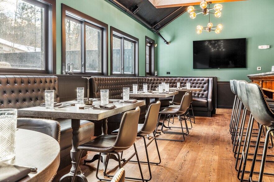 More Photos Of 1716 Depot St, Manchester Center Restaurant For Sale