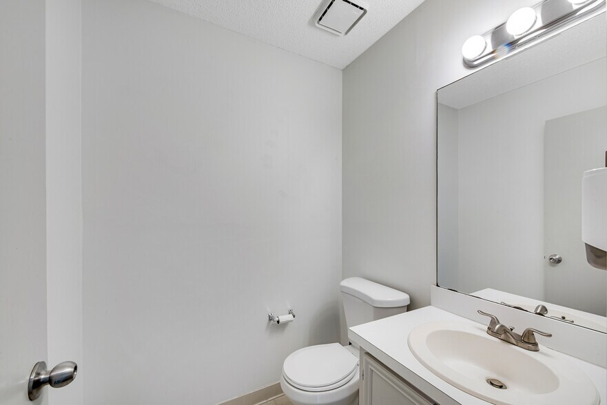 More Photos Of 11205 Alpharetta Hwy, Roswell Office Residential For Sale