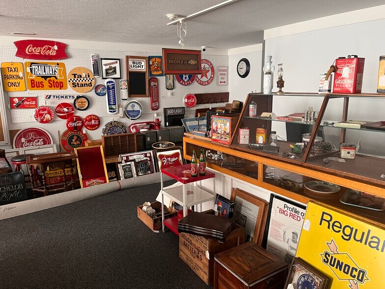 More Photos Of 207-209 N Sale St, Ellettsville Storefront For Sale