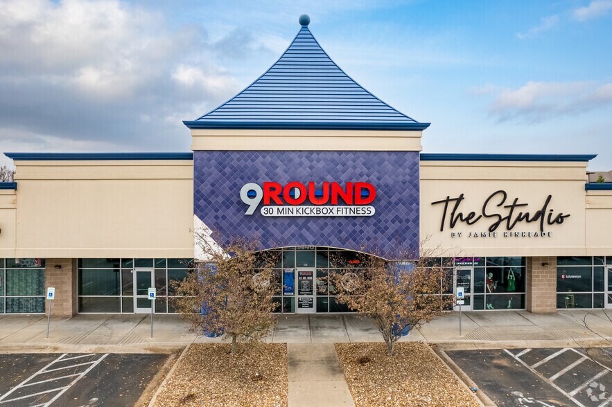 More Photos Of 1440 W Republic Rd, Springfield General Retail For Lease