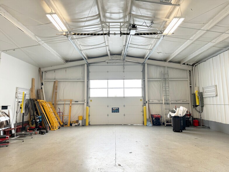 More Photos Of 1020 Runnion Ave, Fort Wayne Light Distribution For Lease