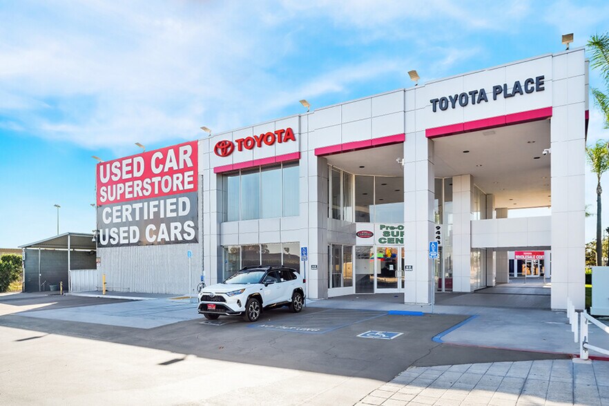 More Photos Of 9444 Trask Ave, Garden Grove Auto Dealership For Sale