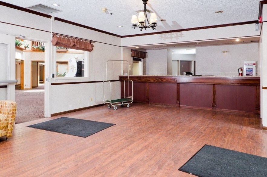 More Photos Of 2300 Lincoln Way, Clinton Hotel For Sale