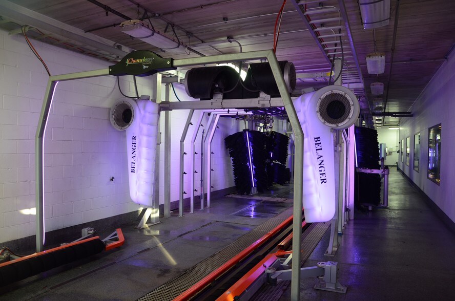 More Photos Of 1388 State St, Lemont Carwash For Lease