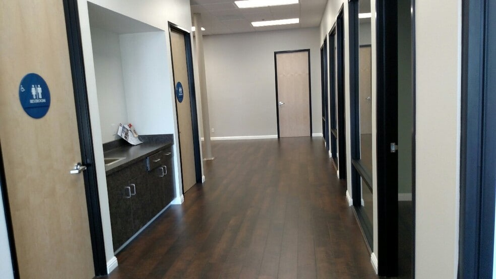 More Photos Of 11591 Markon Dr, Garden Grove Warehouse For Lease