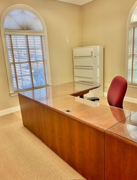 More Photos Of 2421 Brookstone Centre Pky, Columbus Medical For Sale