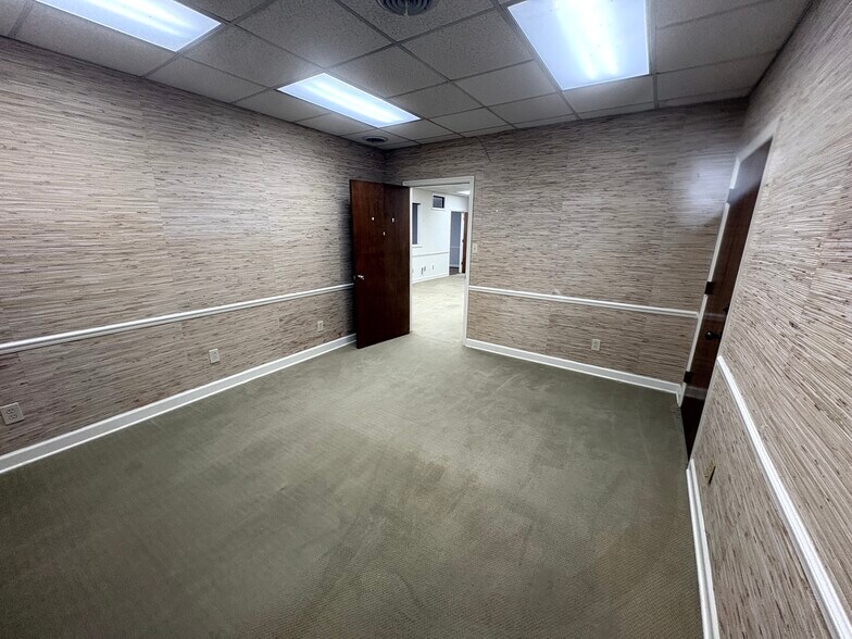 More Photos Of 1425 Wynnton Rd, Columbus Office For Lease