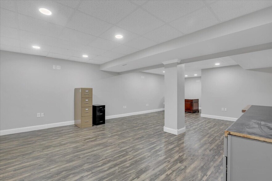 More Photos Of 33 Buckland St, Plantsville Storefront Retail Office For Sale