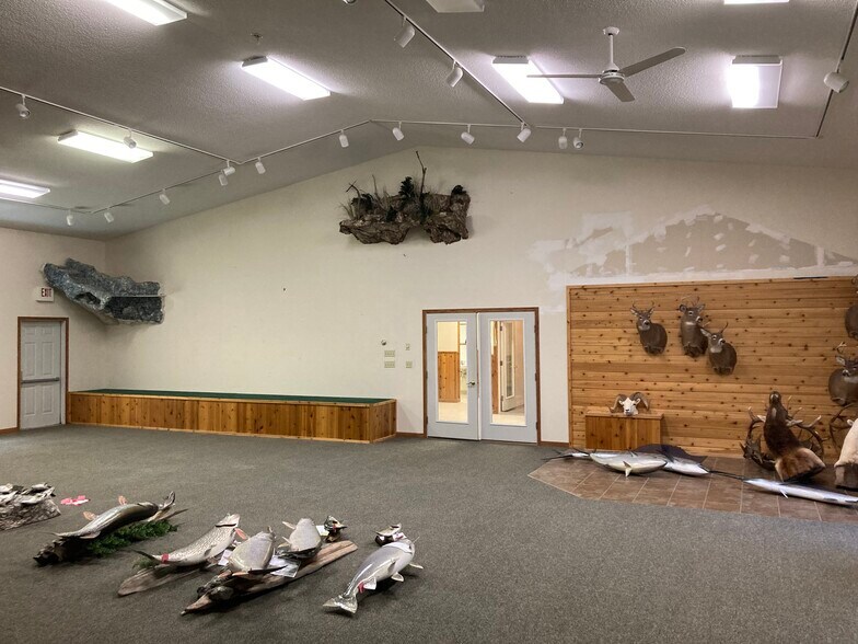 More Photos Of 5289 Rice Lake Rd, Duluth Freestanding For Sale