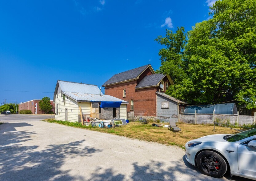 More Photos Of , Collingwood Unknown For Sale