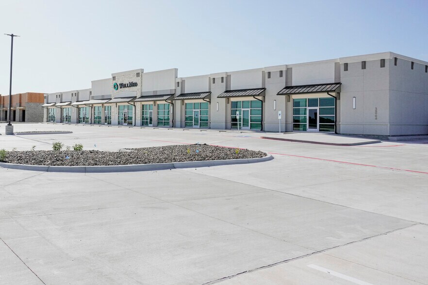 More Photos Of 14702 Northwest, Corpus Christi Storefront For Sale