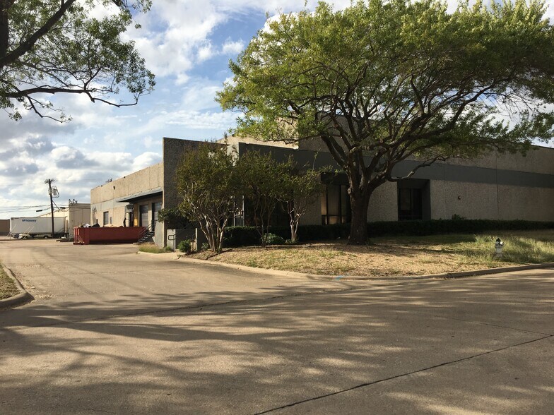More Photos Of 15001 E Beltwood Pky, Dallas Distribution For Lease