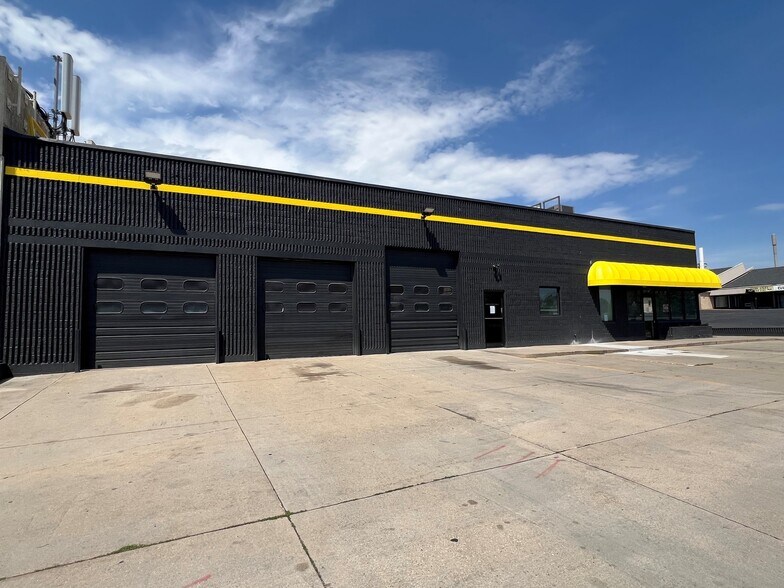 More Photos Of 6317 Wadsworth Blvd, Arvada Freestanding For Lease