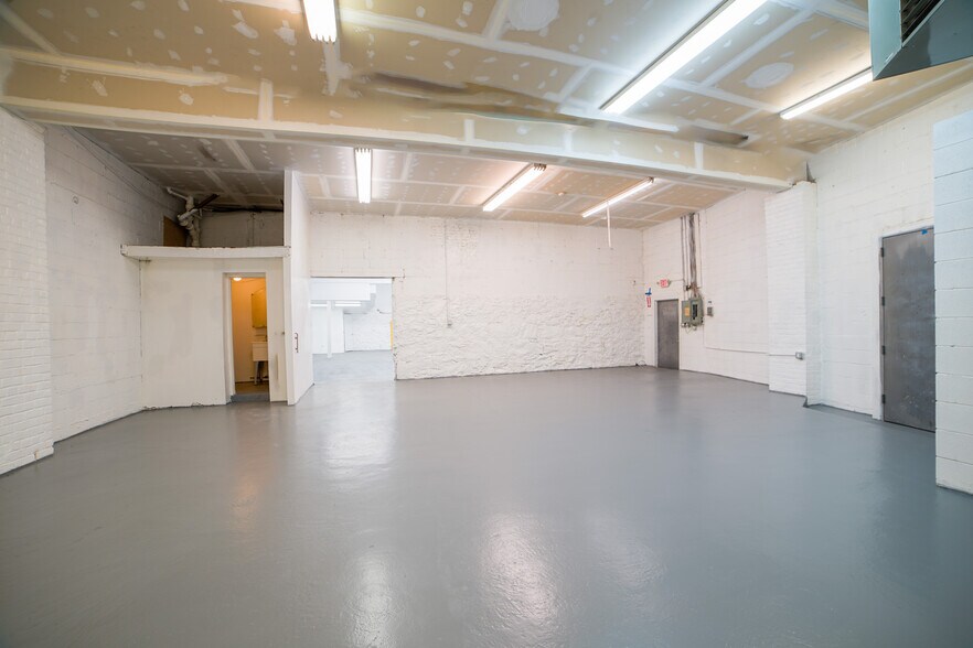 More Photos Of 58 Townsend St, Port Chester Warehouse For Lease