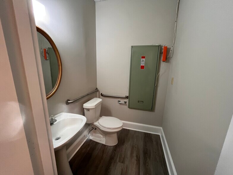 More Photos Of 685 Thornton Way, Lithia Springs Unknown For Lease