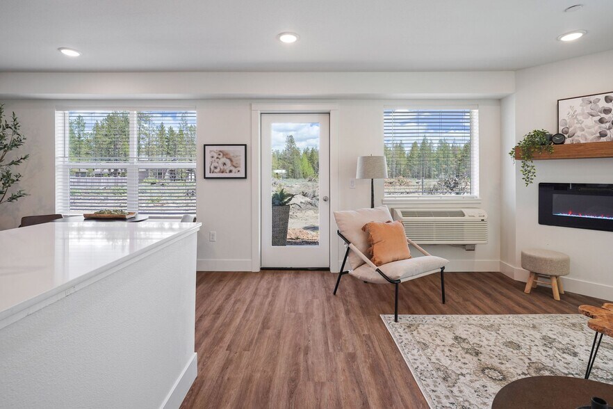 More Photos Of 51376 Preble Way, La Pine Apartments For Sale