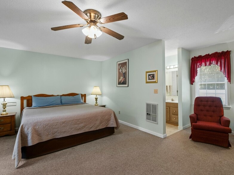 More Photos Of 2474 Soco Rd, Maggie Valley Hotel For Sale