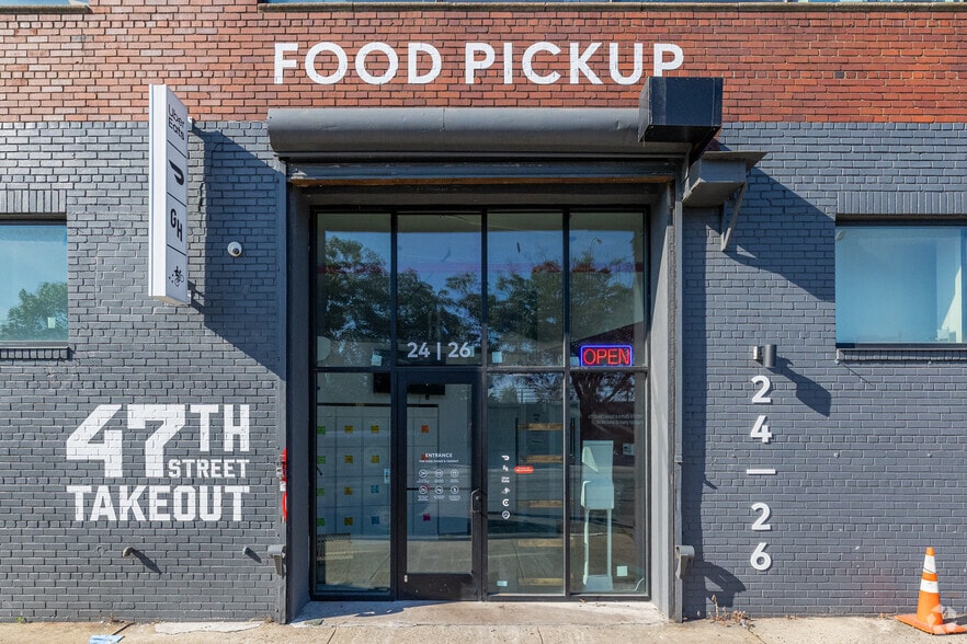 More Photos Of 2426 47th St, Astoria Warehouse For Lease