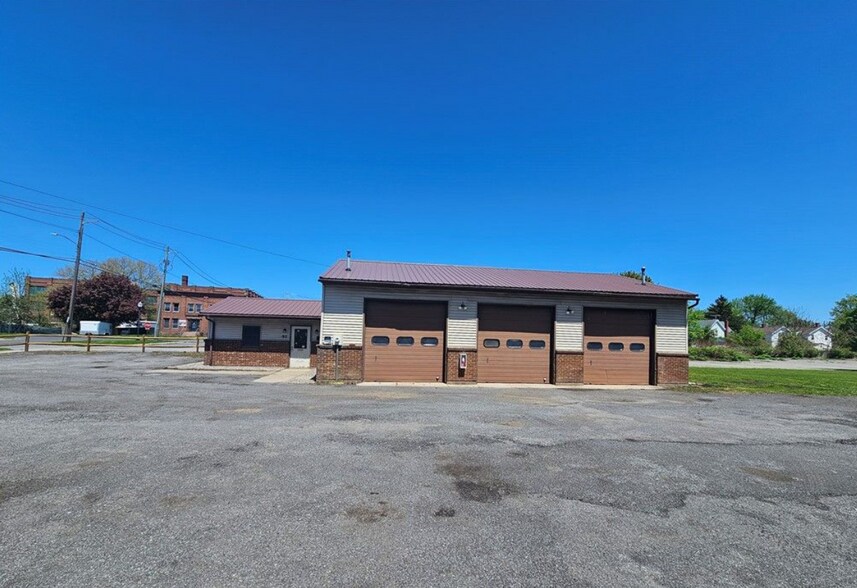 More Photos Of 97 East Ave, Newark General Retail For Sale