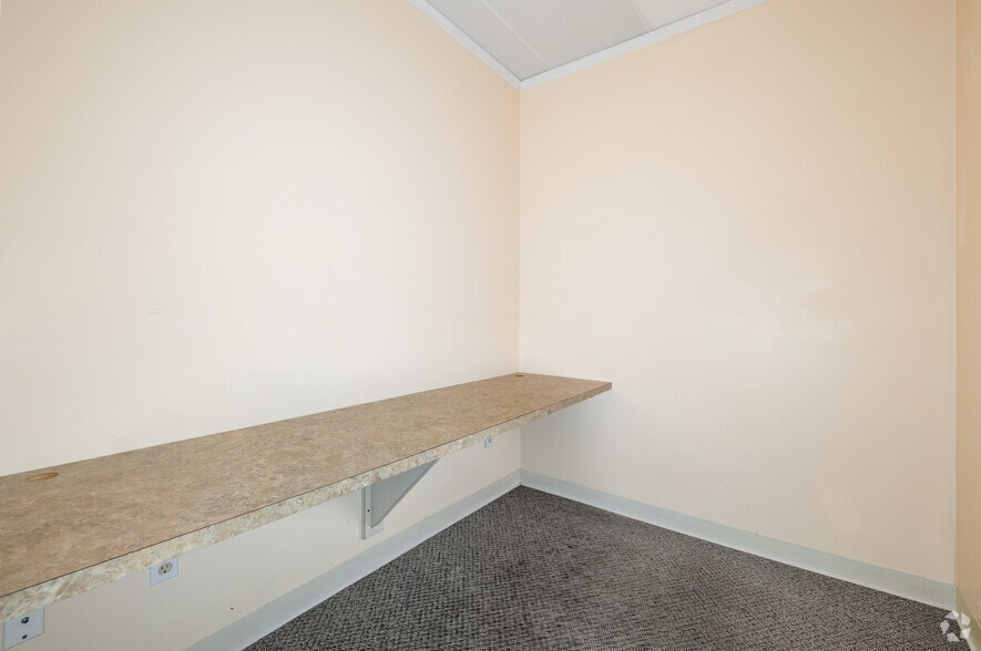 More Photos Of 4901 E Silver Springs Blvd, Ocala Unknown For Lease