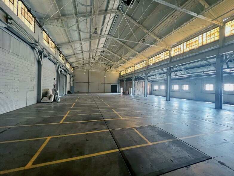 Primary Photo Of 2301 Duss Ave, Ambridge Warehouse For Lease