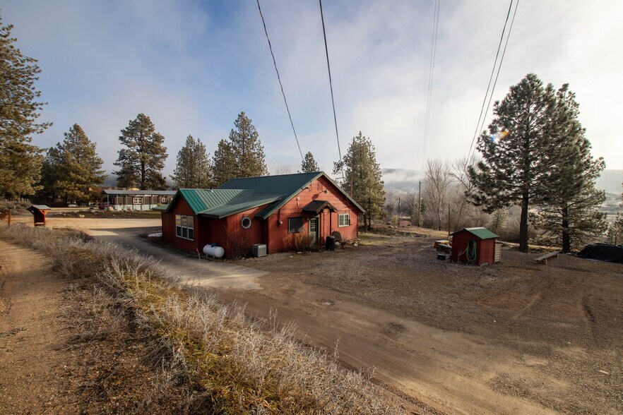 More Photos Of 609 S Middlefork Rd, Garden Valley Office For Sale