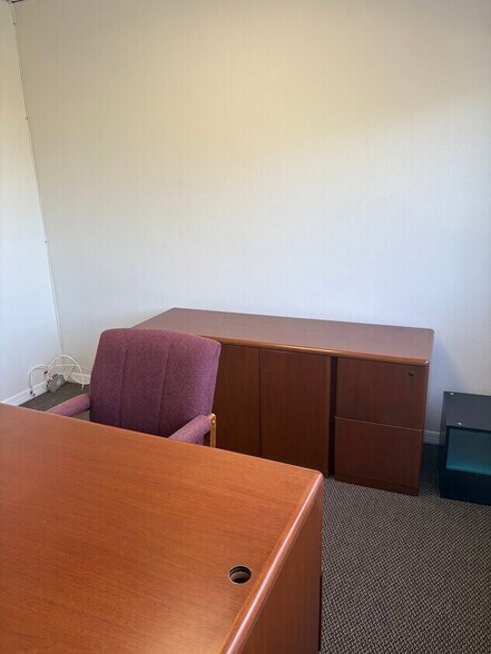 More Photos Of 3005 State Rd 590, Clearwater Office Residential For Lease