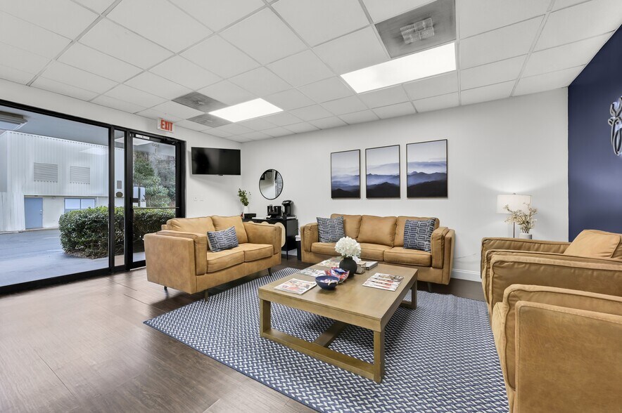 More Photos Of 1900 The Exchange SE, Atlanta Office For Sale
