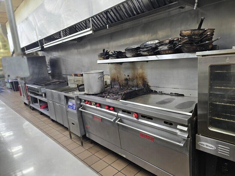 More Photos Of 6510 S Hwy 13, Wisconsin Rapids Restaurant For Sale