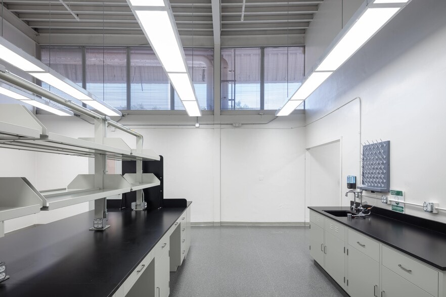 More Photos Of 3550 General Atomics Ct, San Diego Research And Development For Lease