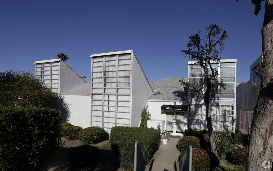 More Photos Of 3421 Tripp Ct, San Diego Loft Creative Space For Lease