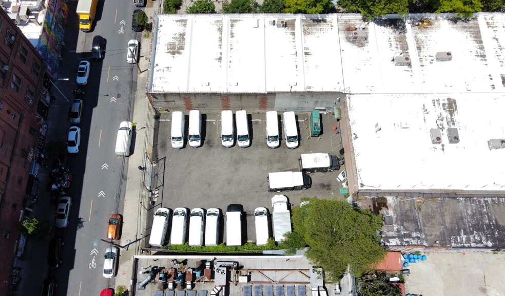 More Photos Of 253-257 Meserole St, Brooklyn Warehouse For Sale