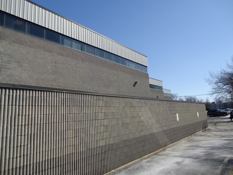 More Photos Of 661 Pleasant St, Norwood Research And Development For Lease