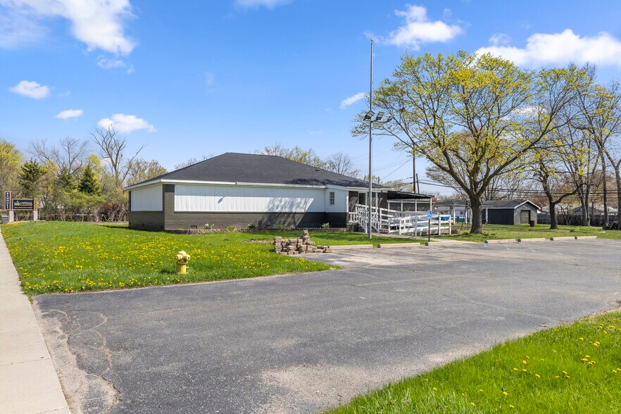 More Photos Of 1217 S Merriman Rd, Westland Lodge Meeting Hall For Sale