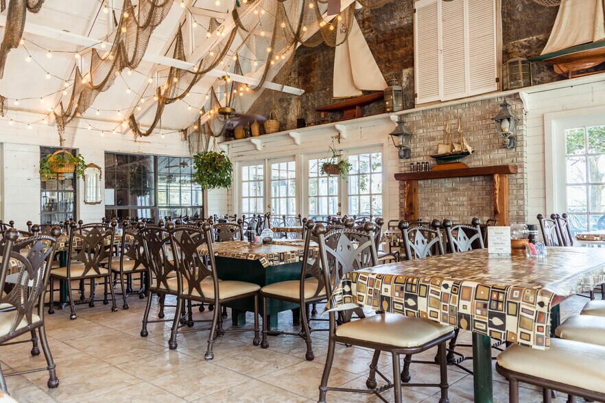 More Photos Of 160 Nix Boat Yard Rd, Saint Augustine Restaurant For Sale
