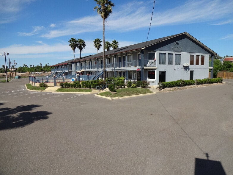More Photos Of 3201 S 10th St, McAllen Hotel For Sale