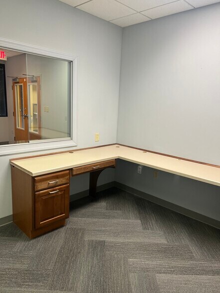 More Photos Of 361 Southport Cir, Virginia Beach Unknown For Lease