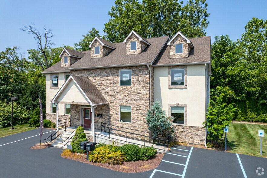 More Photos Of 4295 W Tilghman St, Allentown Office For Lease