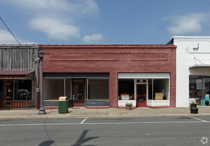 More Photos Of 119 E Union St, Marshville Storefront Retail Office For Lease