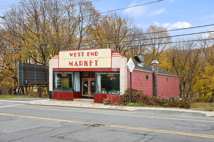 More Photos Of 437 W Main St, North Adams Restaurant For Sale