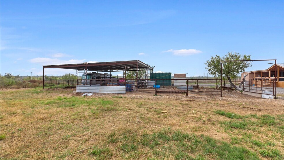 More Photos Of 6286 FM 2146, Jourdanton Land For Sale