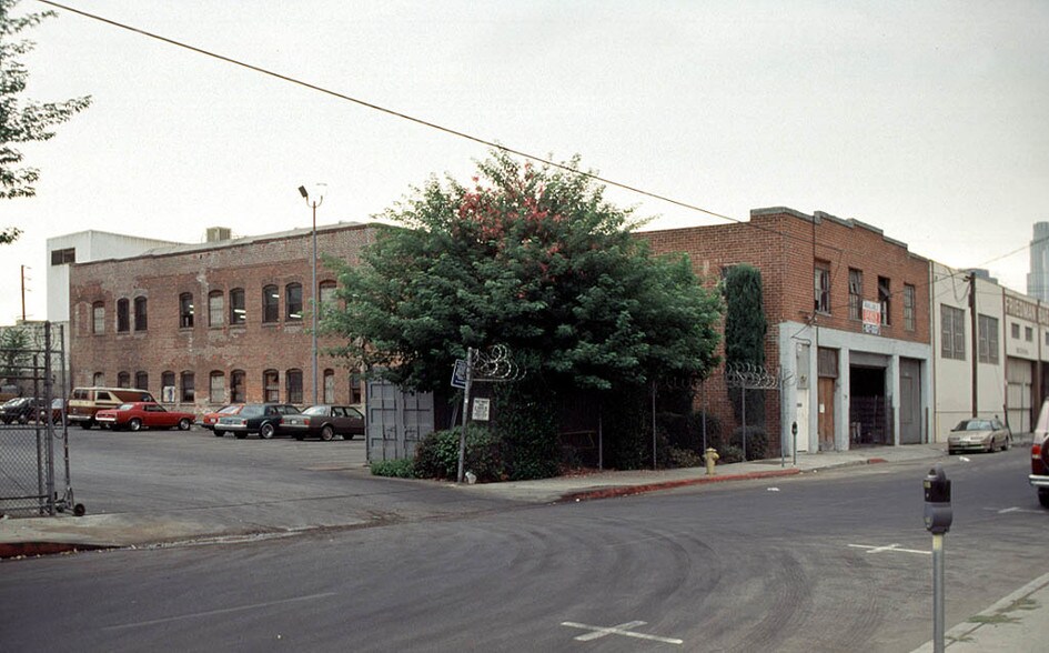 Primary Photo Of 714 Ducommun St, Los Angeles Manufacturing For Sale