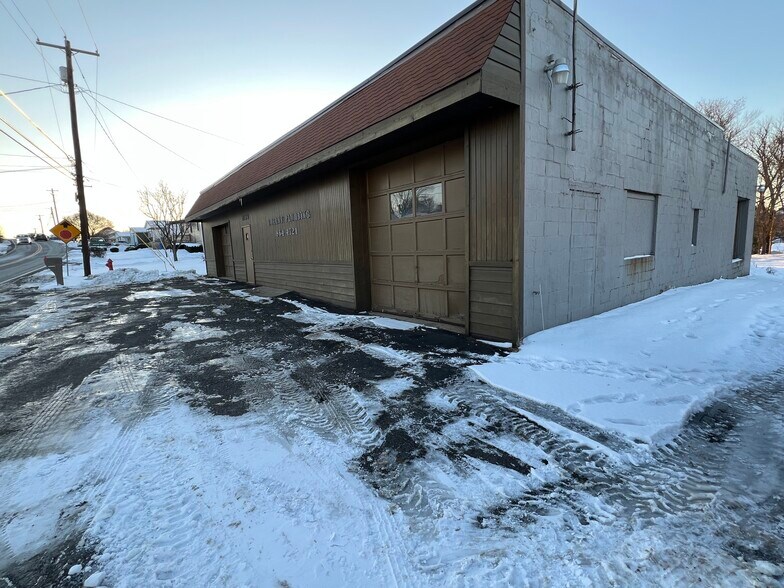 More Photos Of 2164 Guffey Rd, Irwin Supermarket For Sale