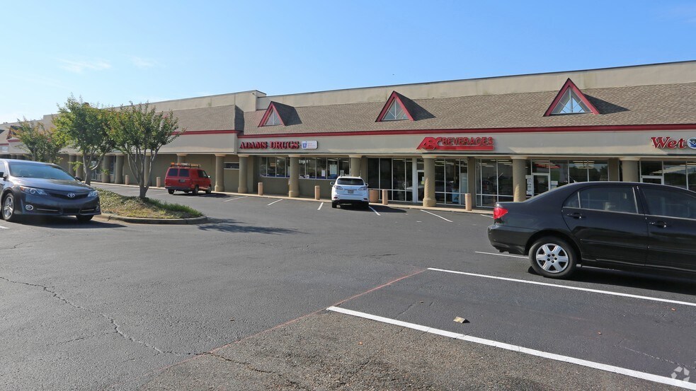 More Photos Of 3000-3044 Mcgehee Rd, Montgomery Freestanding For Lease