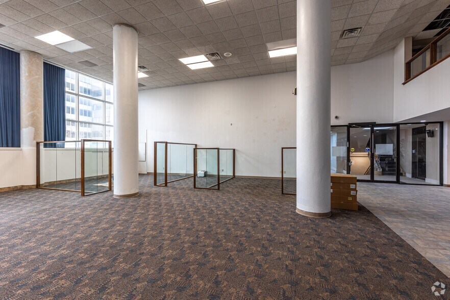 More Photos Of 401 W Texas Ave, Midland Office For Lease