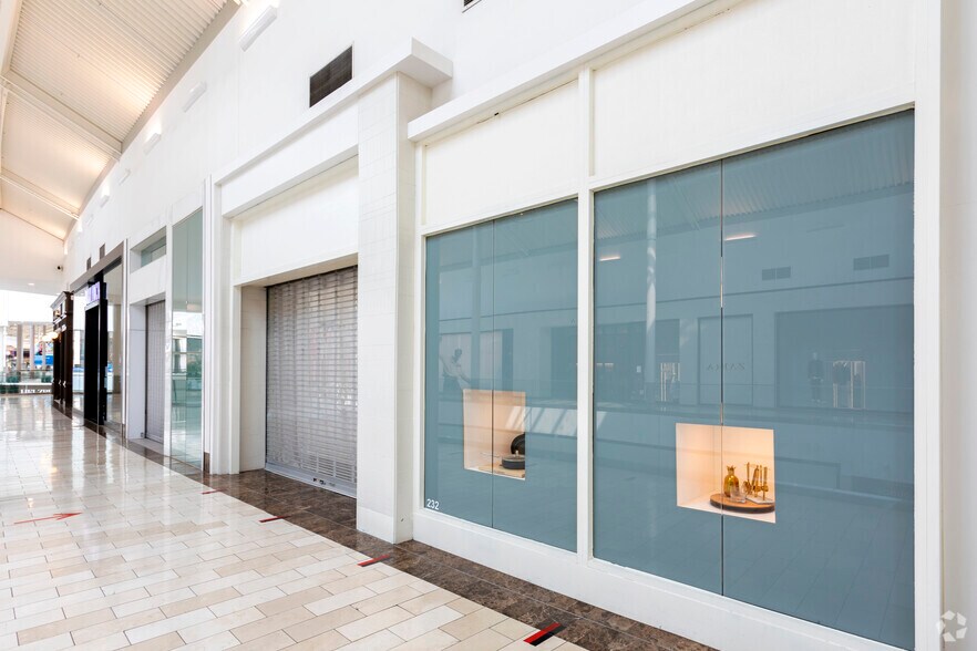 More Photos Of 1125-1197 Galleria Blvd, Roseville Unknown For Lease