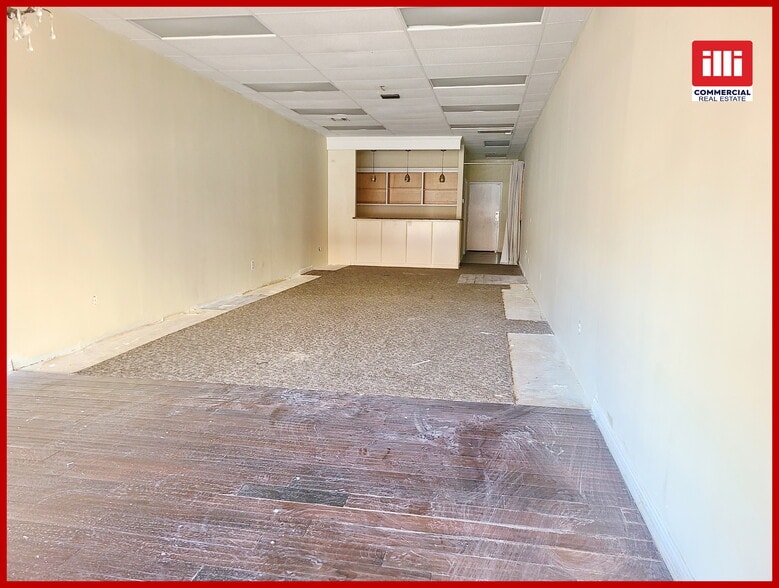 More Photos Of 18596 Ventura Blvd, Tarzana Storefront For Lease